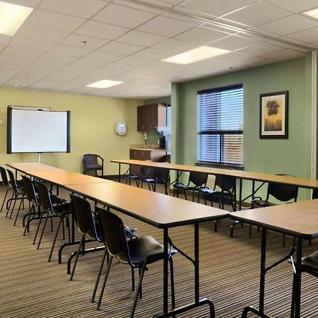 Super 8 by Wyndham Kapuskasing Hotel Faciliteter billede