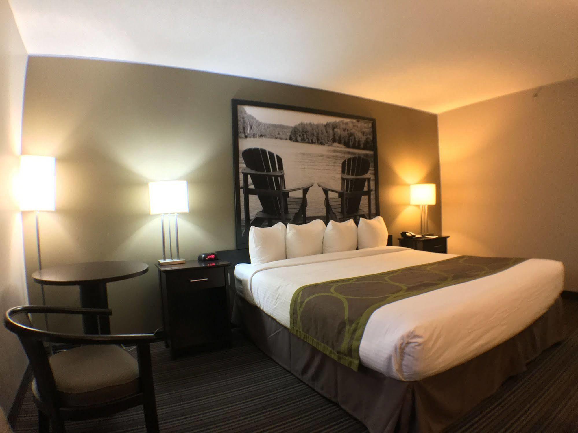 Super 8 by Wyndham Kapuskasing Hotel Eksteriør billede